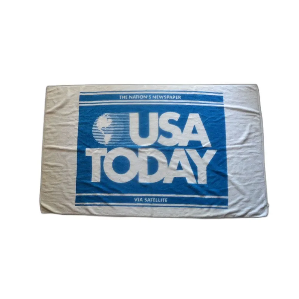 USA TODAY Newspaper Promotional Advertising Beach Towel 1982 62 x 36.5